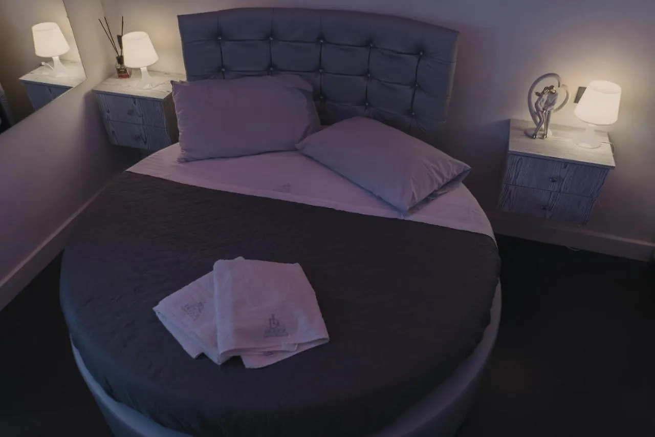 Guest house Dl Luxury B&B Naples Italy